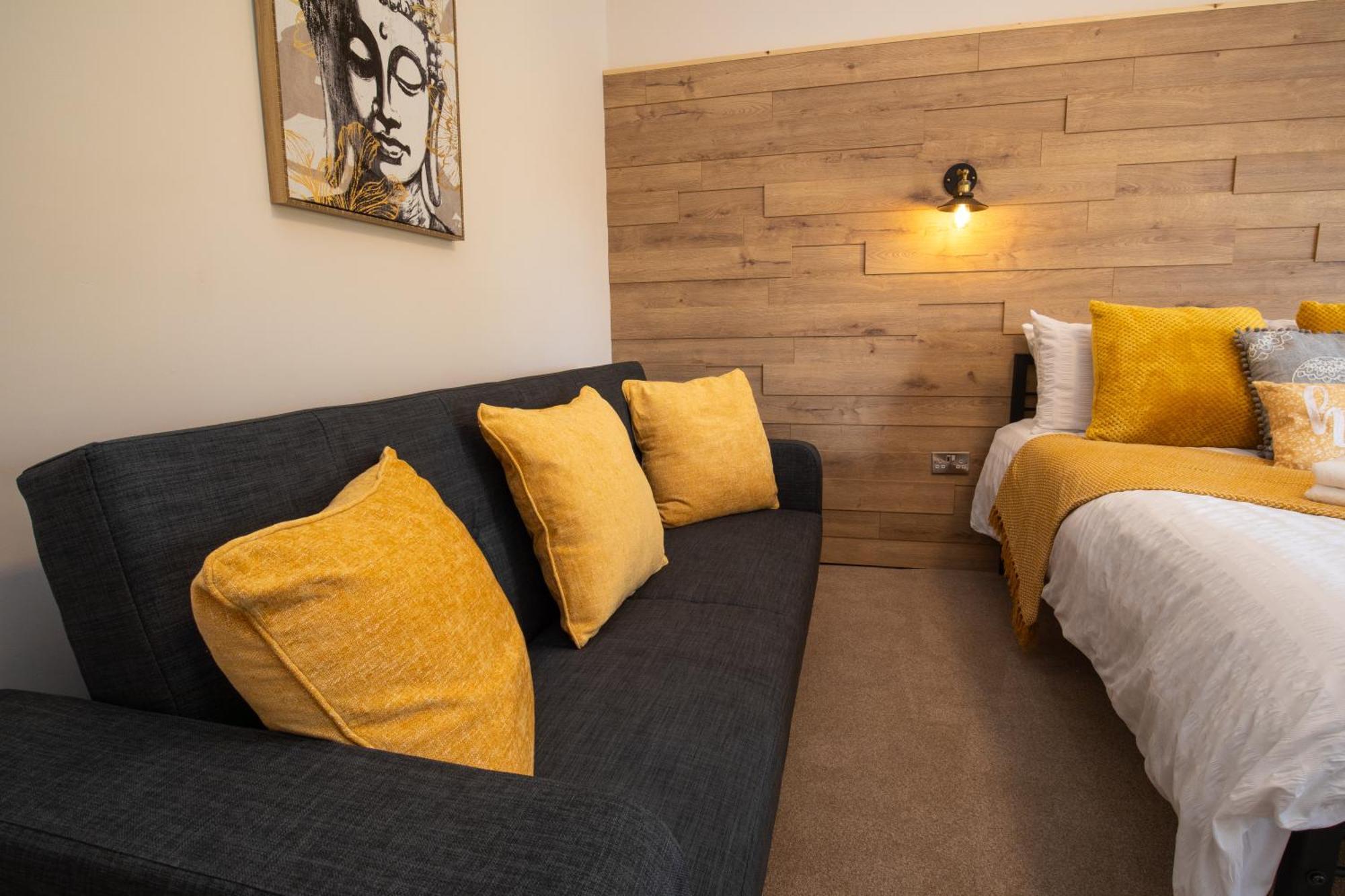 One Bed Apartment, Close To Train, City, Beach And Hospital Long Booking Welcome AEGON International Exteriér fotografie